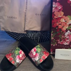 Authentic Gucci Bloom Slides